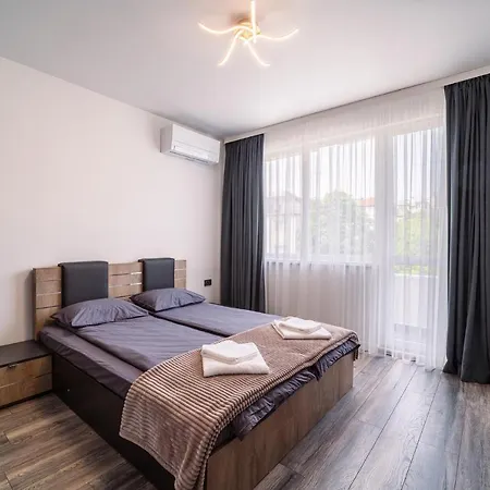 Sea Garden Heaven 2br With Free Parking ヴァルナ