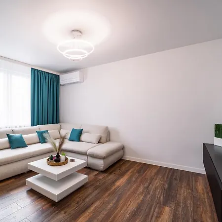 Sea Garden Heaven 2br With Free Parking * וארנה