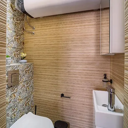 Sea Garden Heaven 2br With Free Parking וארנה